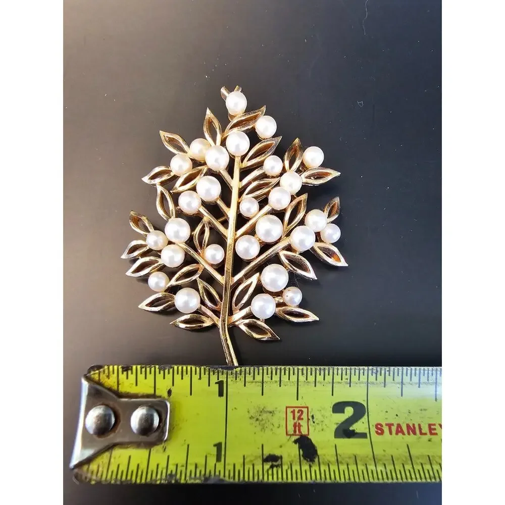 Crown Trifari Vtg Faux Pearl Rose Gold Leaf Brooch Clip Earrings Set 1960s